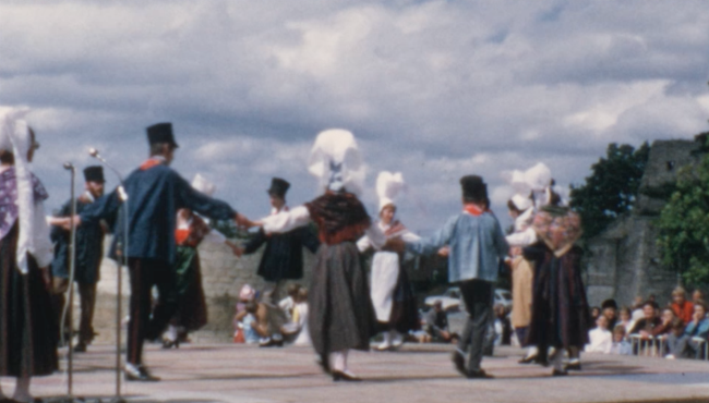 FOLKLORE - CAEN, Jean MIGRENNE, 1973, © Normandie Images