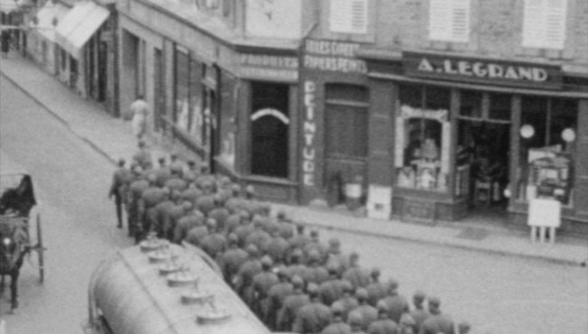 Photogramme tiré du film “Avranches” - F. Bignon - 1940